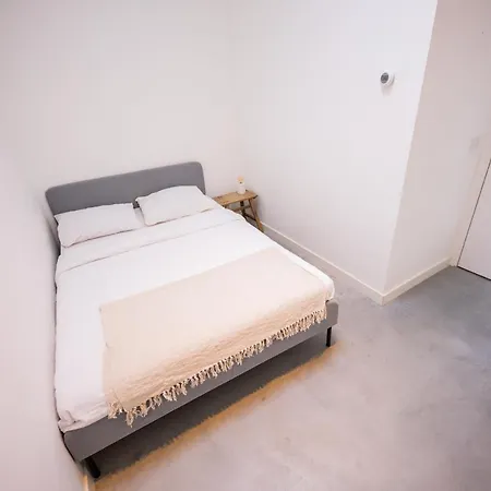 Apartment Tremendous 2-bedroom Serviced - 79 M2 Rotterdam